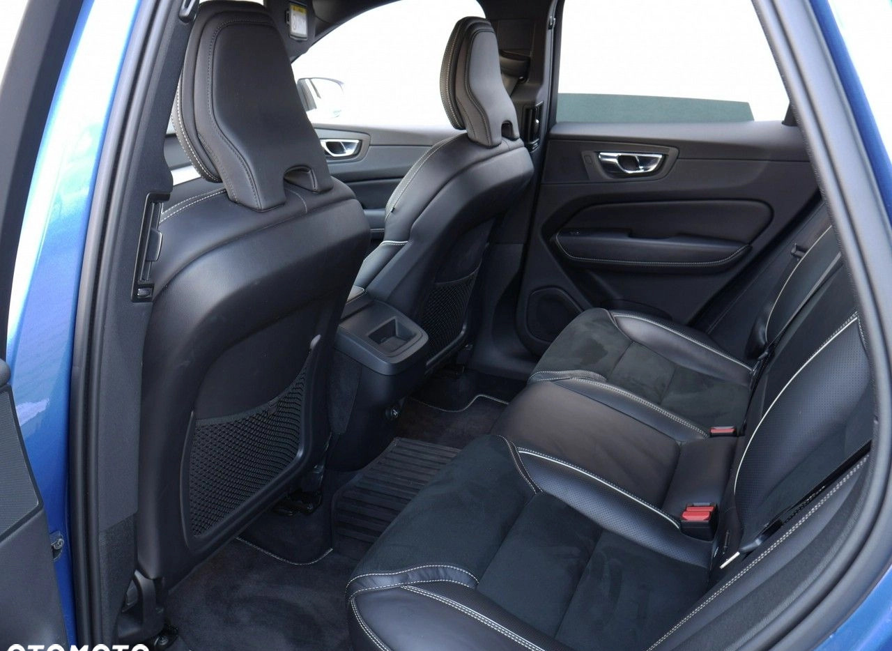 Volvo XC 60 cena 169900 przebieg: 43933, rok produkcji 2019 z Czarna Woda małe 352